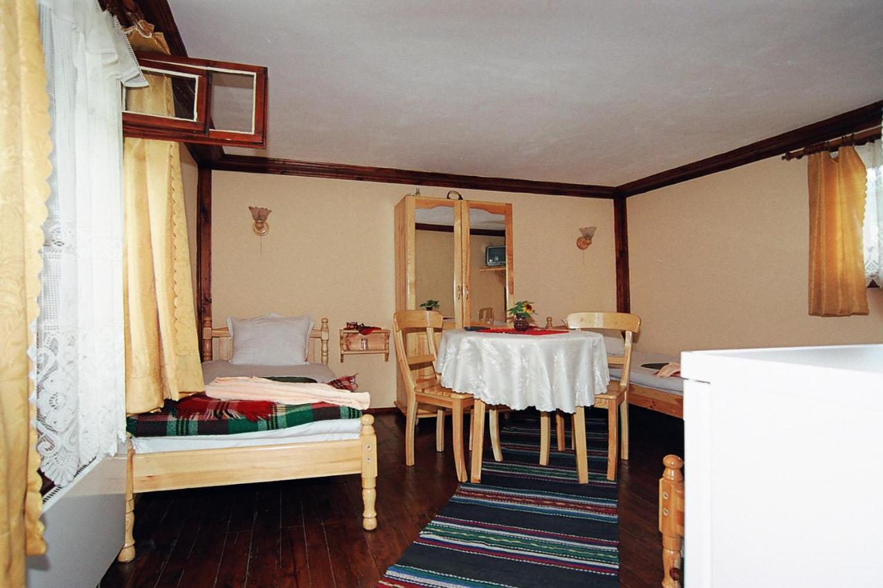 Hotel Янко Кехая Koprivshtitsa Esterno foto